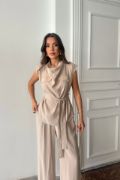 TENCEL MODAL KOLSUZ BLUZ KAPALI CEP DETAYLI DÖKÜMLÜ - PANTOLON TAKIM - Bej resmi